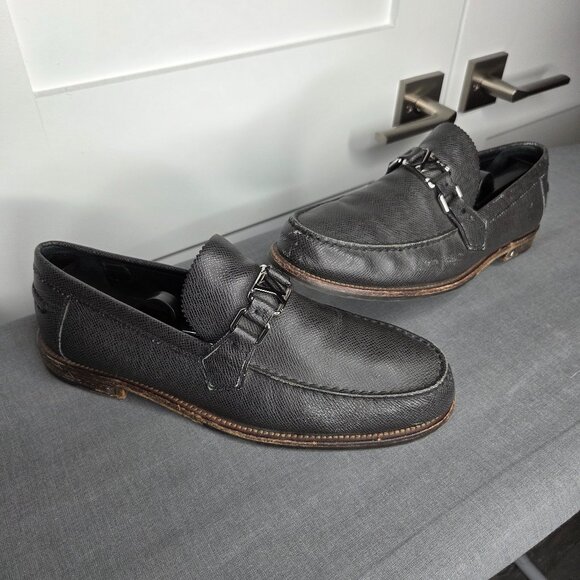 Men's Louis Vuitton Gray Grained Leather Logo Loafers - Size 9 M - Includes COA